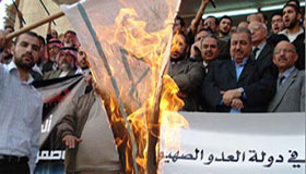 "مجابهة التطبيع" تحث العمال على رفض تحميل بضائع السفن الاسرائيلية والامريكية