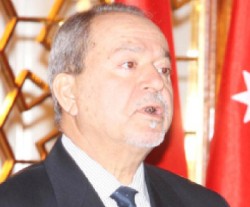 نص قرار وزير التربية واسماء الموظفين المحالين على الاستيداع