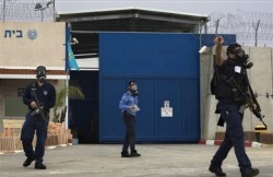 "الوطنية للأسرى" تستنكر تصريحات الشريف وتؤكد أن "البرق" في معتقل صهيوني