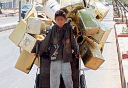 العمل تضبط 500 طفل في سوق العمل أقل من السن القانوني خلال شهر