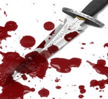 مواطن في الضليل يطعن زوجته وابنتيه