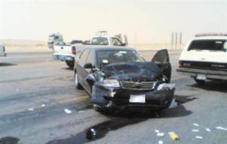 اصابة ثلاثة مواطنين في اصطدام مركبتين بالعاصمة