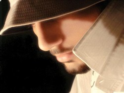 حبس نجل نائب سابق انتحل صفة مسؤول