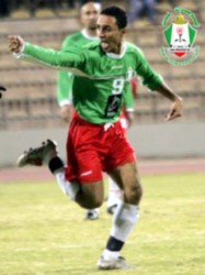 شلباية يجدد عقده مع الوحدات