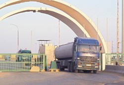 "الطاقة" تحيل عطاء نقل النفط الخام العراقي على "نائل ذيابات وشركائه"