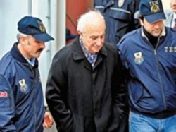 توقيف المتهم الرئيسي لمؤامرة الانقلاب على أردوغان