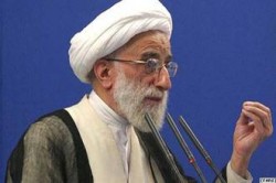 رجل دين إيراني: الله هو الذي اختار آية الله خامنئي لقيادة إيران