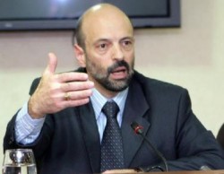 لماذا ابعد الرزاز والعموش عن اموال الضمان ؟