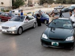 حادث سير يفسد ''فاردة'' زفاف في مادبا