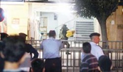 كرتونة «محافظ» نسائية تتسبب بأزمة سير في جبل الحسين