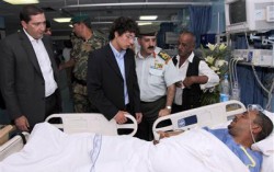 نائب الملك وولي العهد ورئيس الوزراء يعزون ذوي الشهيد العلاونة في طيبة اربد