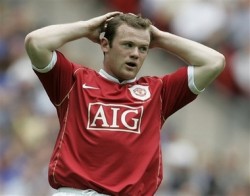 ذا صن : فضائح روني وهو يشرب "الخمر" في الشوارع ستبعد الممولين