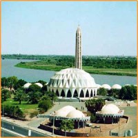 السودان يصدر أحكاما على 19 رجلا لارتدائهم ملابس نسائية