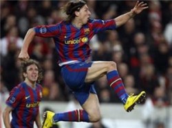 إبراهيموفيتش : أتمنى اللعب في البريمير ليج ولكن ليس الآن