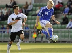 الريال يتقدم بعرض أخير لضم أوزيل