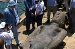 مصريون يخطفون طفلا ويحاولون ذبحه قرباناً لكنز فرعوني