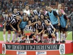 اليوفى يهزم ميلان بضربات الترجيح ويتوج بطلاً لكأس برلسكونى