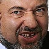 ليبرمان يهدد بالانسحاب من الحكومة في حال مدد نتنياهو تجميد الاستيطان