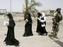 مسؤول عراقي باع اجهزة كمبيوتر تبرعت بها واشنطن بمزاد علني