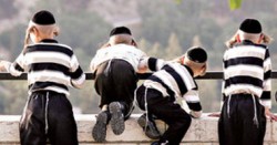 اسرائيلي" متدين يغتصب أطفاله الـ 14 ويعذبهم لعدة سنوات