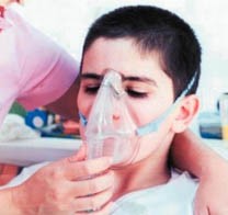 "5" اصابات بضيق تنفس نتيجة حريق سببه عبث الاطفال