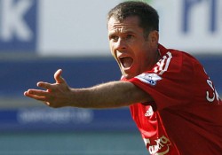 بالفيديو.. نجم ليفربول يحرز ركلة جزاء في مرمى فريقه