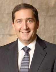 رهانات التغيير خسرت جولتها الاولى والحكومة تسعى لاحتواء الملفات الساخنة