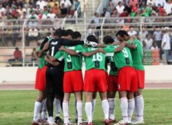 الوحدات ينتظر التصاريح المصرية لكسر حصار غزة