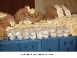 احباط محاولتي تهريب 12 كيلو هيروين و200 ألف حبة كبتاجون