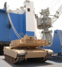 موقع استخباري: واشنطن تنقل دباباتها سرا عبر الأردن إلى إسرائيل منذ شهور