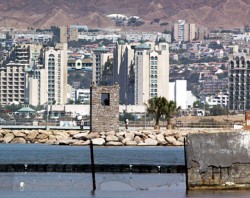 العقبة: ممثلو مكاتب الاستقدام يلوحون بالإضراب