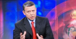 الملك: "نحن على مفترق إما أن تسقط المنطقة في الهاوية وإما يتحقق السلام"