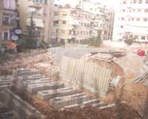 انهيار جدار استنادي لعمارة سكنية في "ياجوز"