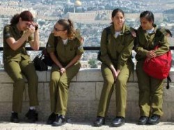 حاخام يبيح لليهوديات ممارسة الجنس مع العدو للحصول على معلومات استخباراتية