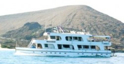 غرق يخت أردني قبالة سيناء وإنقاذ طاقمه ( طالع الاسماء)