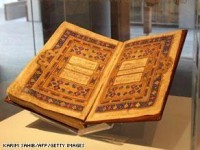 دبي تدخل "غينيس" بأطول ساندويتش وقطر بأكبر لوحة ذهبية