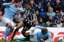 مسؤول في "الفيفا" يطالب بوضع حد للالتحامات العنيفة في المباريات