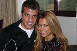 فان دير فارت وزوجته يرفضان مقارنتهم بـ "بيكهام" وفيكتوريا