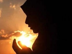 ألمانية تشهر إسلامها في إربد