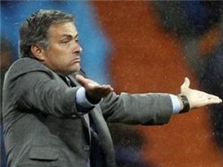 كاكا يخرج عن صمته نافياً رغبة مورينيو في الاستغناء عنه