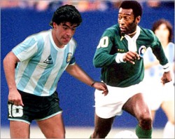 بيليه : أرفض مقارنتي بـ "مارادونا" .. ودي ستيفانو أفضل منه