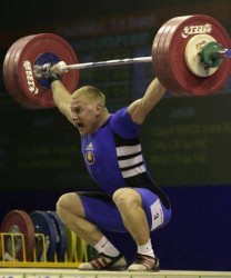 طهران تتلف صور تكشف عن منافسة إيرانية إسرائيلية لحمل الأثقال