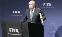 فضيحة بيع الأصوات تضع سمعة بلاتر و «فيفا» .. على المحك