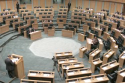 104 نواب سابقين يخوضون انتخابات السادس عشر بأجندة الثأر والتقاسم والإقصاء