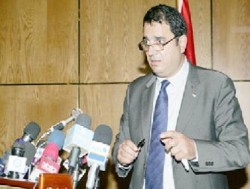 وزير البيئة المقال: أنا نادم على وصف الصحفيين بالحمير