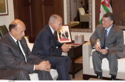 الملك يلتقي وزير الخارجية ومدير المخابرات المصريين