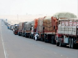 200 شاحنة أردنية محتجزة على الحدود الليبية منذ اكثر من اسبوع