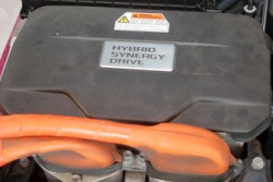 4 سيارات"هايبرد" فقط تم التخليص عليها بعد إخضاعها للضرائب