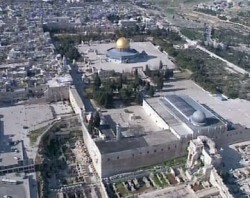 إسرائيل تحقق مع مسؤولين في دائرة الأوقاف الاسلامية بالقدس