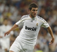 هيغواين يعيد ريال مدريد الى الصدارة